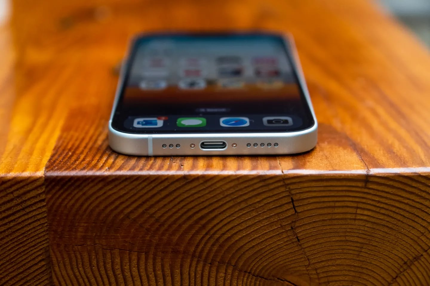 iPhone 15