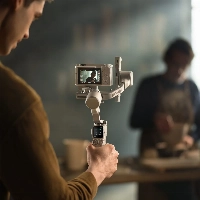 Стабилизатор DJI RS 4 Mini